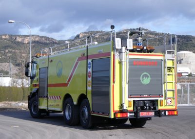 Camion d'intervention incendie